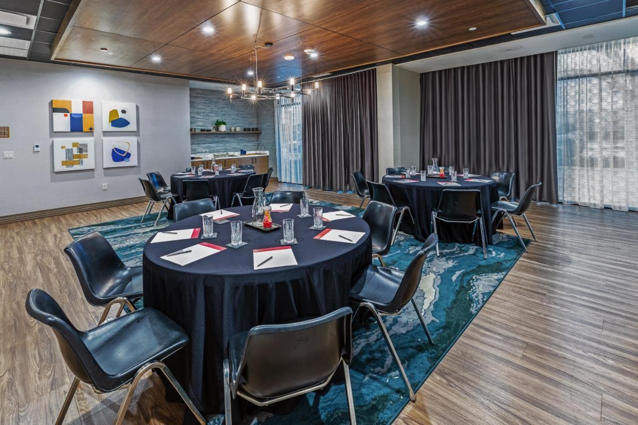 Hotel Indigo Spring - Woodlands Area By Ihg Kültér fotó